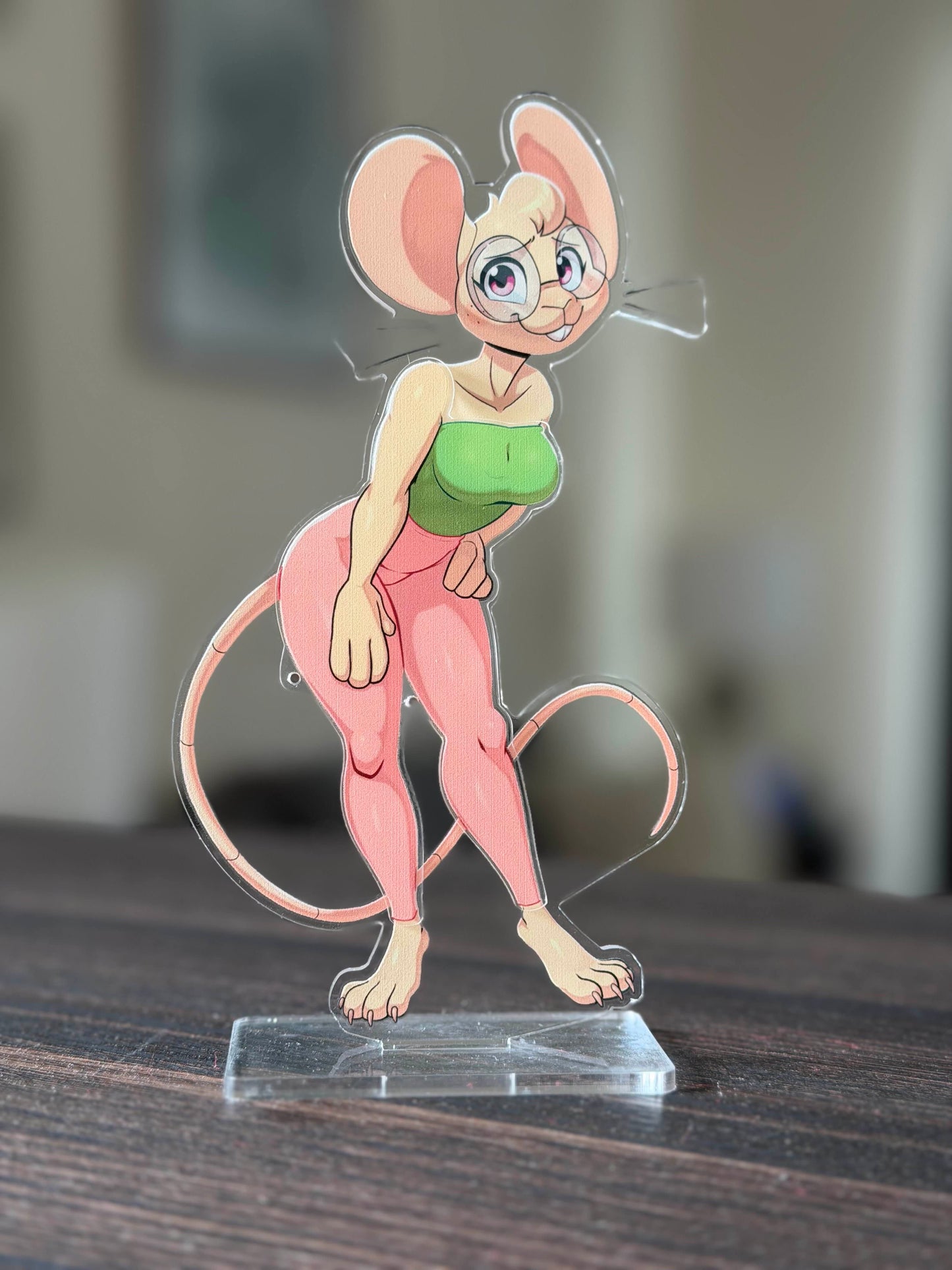 Makayla Standee